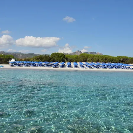 Villaggio Cala Ginepro & Üdülőközpont *