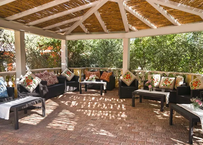 Villaggio Cala Ginepro & * أروسييْ